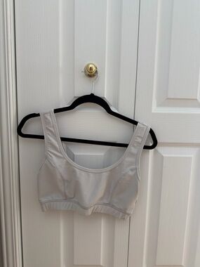 Forever 21 Gray Scoop Sports Bralette